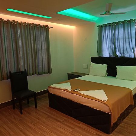 Umino Beach Resort Chennai Bagian luar foto